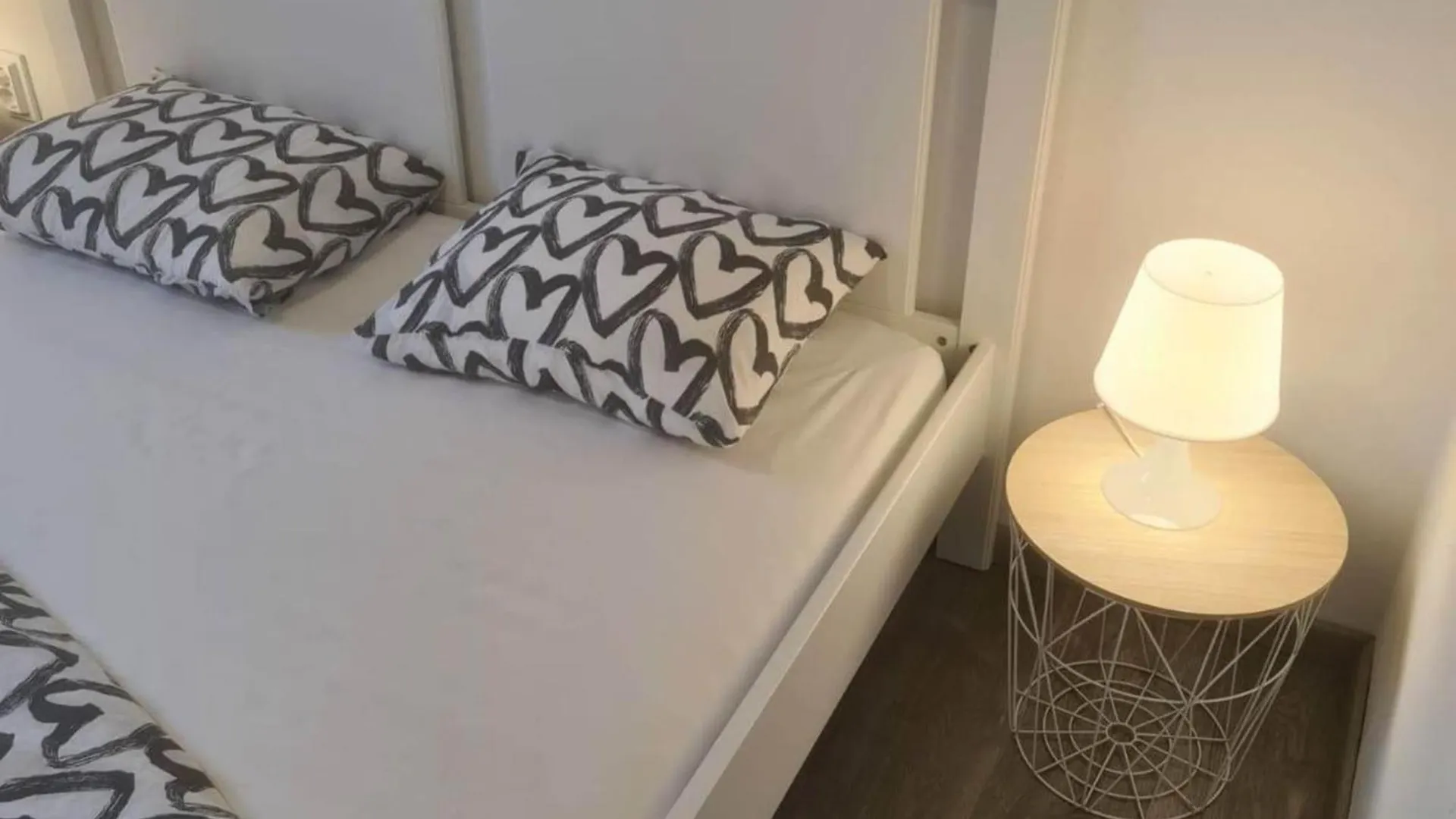 Apartments Rubbi - Two Bedroom Apartment With Terrace 沃希
